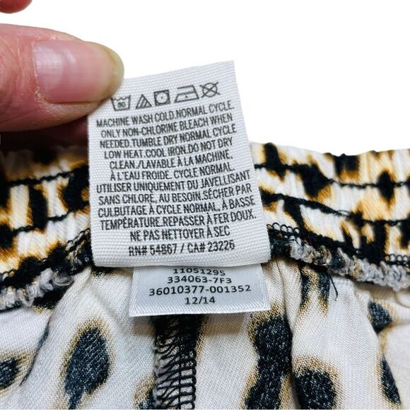 10/$25🦋 VS PINK Black & Tan Leopard Print Tasseled Shorts - Size XS - Picture 6 of 11